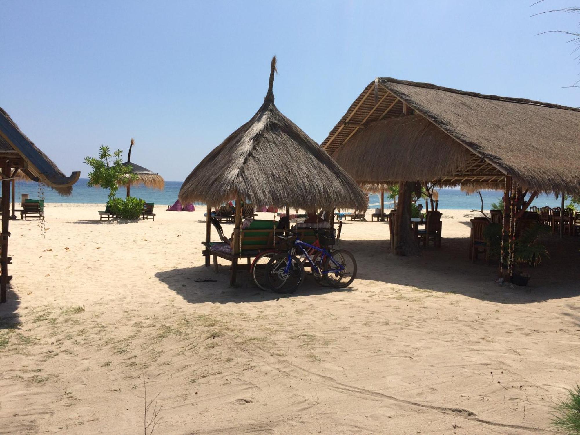 Balenta Bungalow Gili Meno Hotell Eksteriør bilde